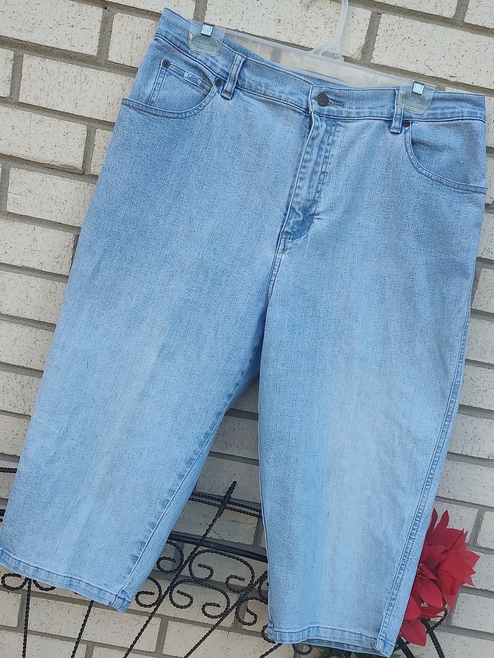 Lee/Capri Pants